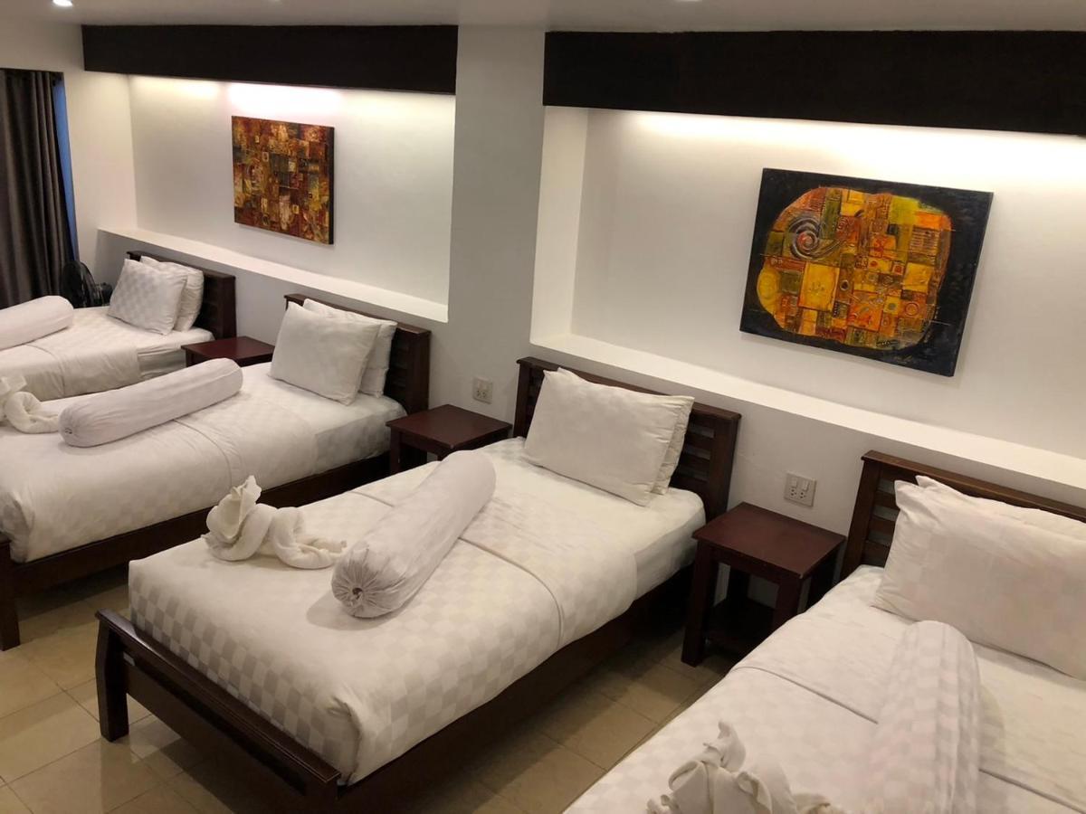 Baantalay Thungwualaen Hotel Pathiu Buitenkant foto