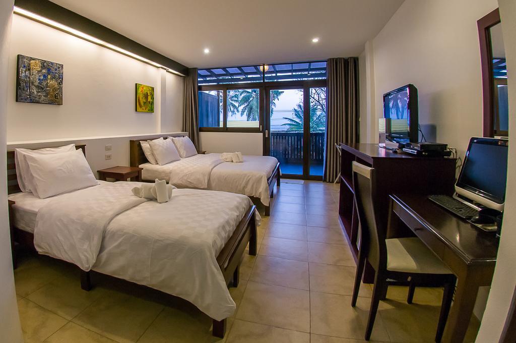 Baantalay Thungwualaen Hotel Pathiu Buitenkant foto