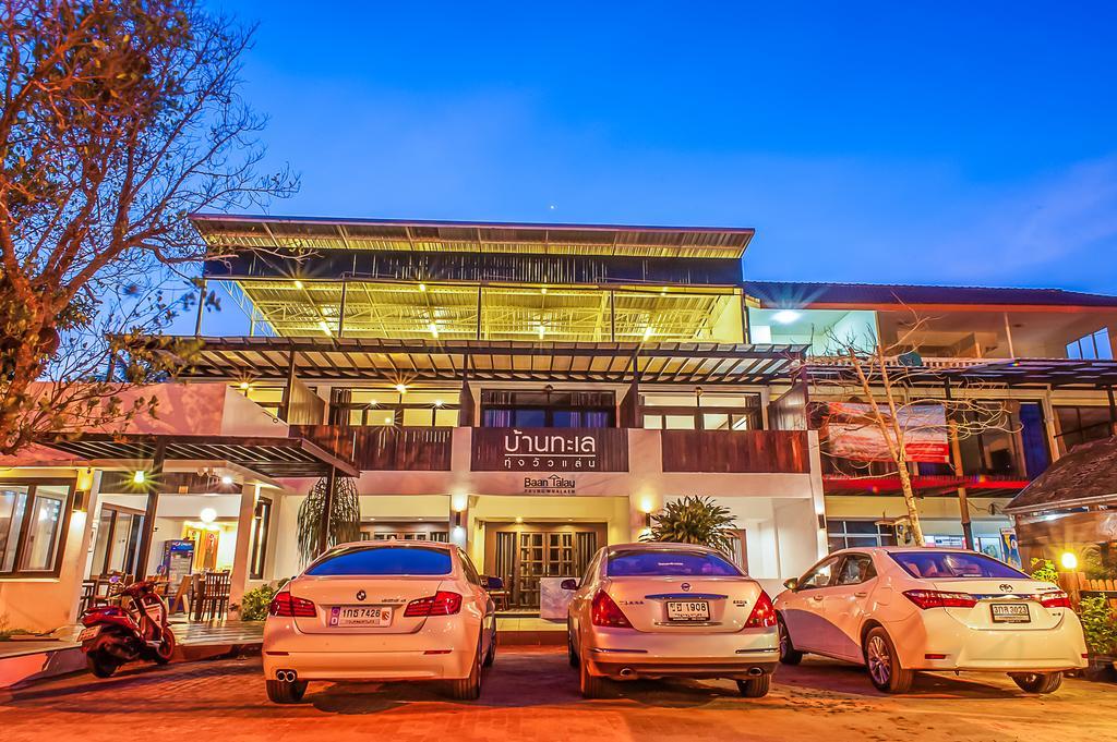 Baantalay Thungwualaen Hotel Pathiu Buitenkant foto